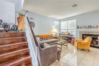 Photo #2: 2591581 Listing 