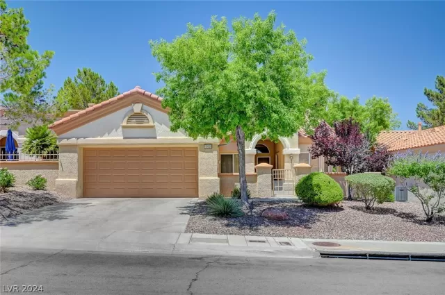 MLS: 2591583 Condo For Sale