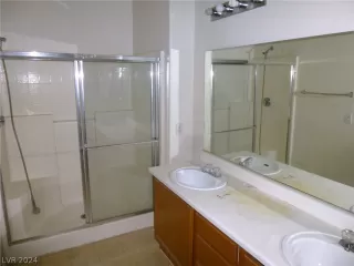 Photo #6: 2591590 Listing 