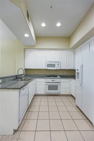 Photo #4: 2591598 Listing 