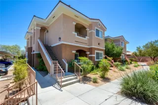 Photo #1: 2591606 Listing 