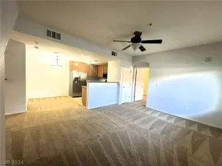 Photo #3: 2591616 Listing 