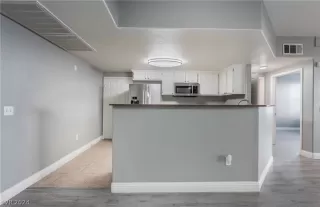 Photo #6: 2591631 Listing 