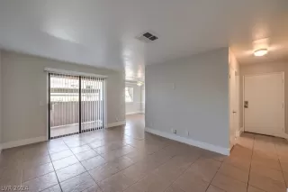 Photo #2: 2591642 Listing 