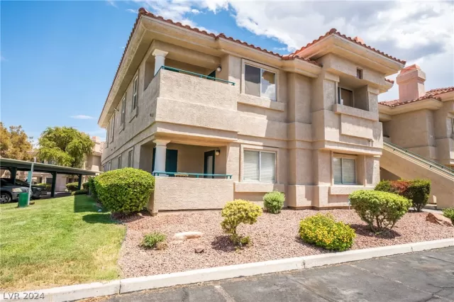 MLS: 2591643 Condo For Sale