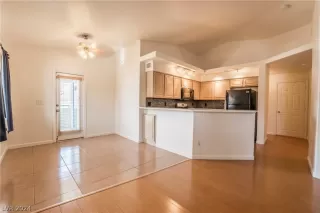 Photo #3: 2591643 Listing 