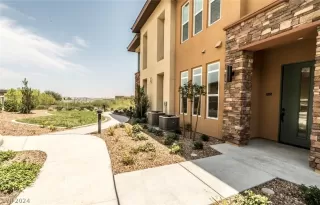 Photo #2: 2591650 Listing 