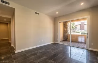 Photo #6: 2591650 Listing 