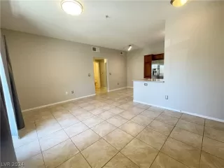 Photo #3: 2591675 Listing 