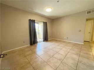 Photo #4: 2591675 Listing 