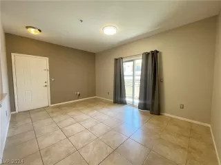 Photo #5: 2591675 Listing 