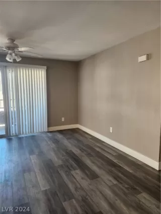 Photo #2: 2591682 Listing 