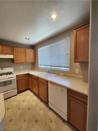 Photo #6: 2591701 Listing 