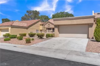 Photo #5: 2591712 Listing