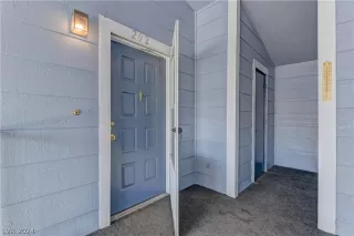 Photo #2: 2591713 Listing