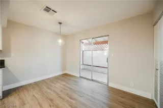 Photo #2: 2591715 Listing