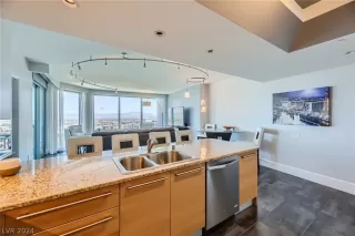 Photo #6: 2591726 Listing