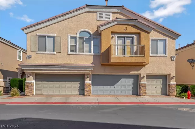 MLS: 2591738 Condo For Sale