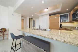 Photo #2: 2591789 Listing