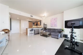 Photo #6: 2591789 Listing