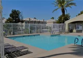 Photo #2: 2591801 Listing 