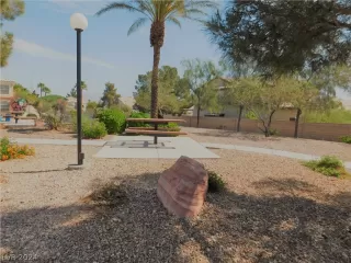 Photo #3: 2591801 Listing 