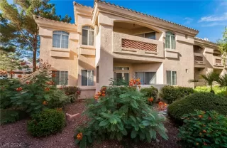 Photo #2: 2591806 Listing 