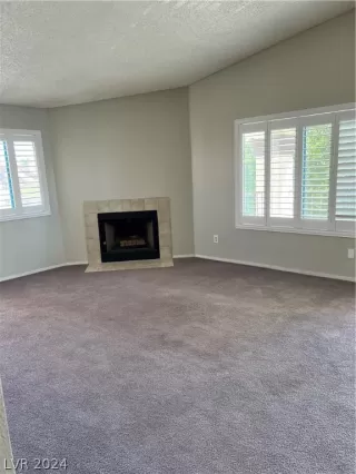 Photo #5: 2591835 Listing