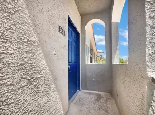 Photo #6: 2591871 Listing