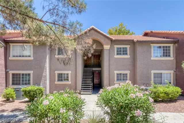 MLS: 2591899 Condo For Sale