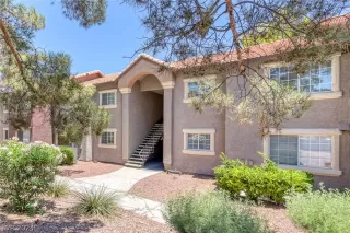 Photo #1: 2591899 Listing 