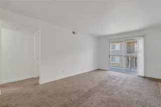 Photo #4: 2591899 Listing 