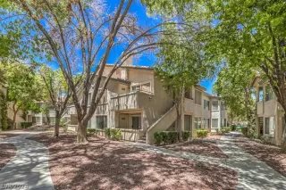 Photo #3: 2591933 Listing 