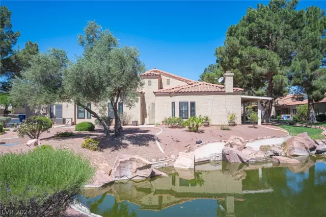 MLS: 2591947 Condo For Sale