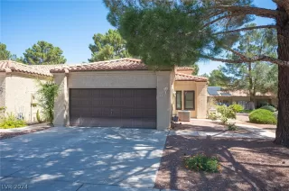 Photo #1: 2591947 Listing