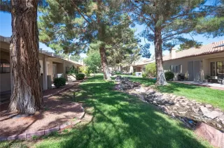 Photo #4: 2591947 Listing