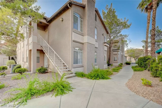 MLS: 2591949 Condo For Sale