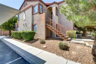 Photo #1: 2591979 Listing