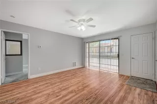 Photo #6: 2591998 Listing 