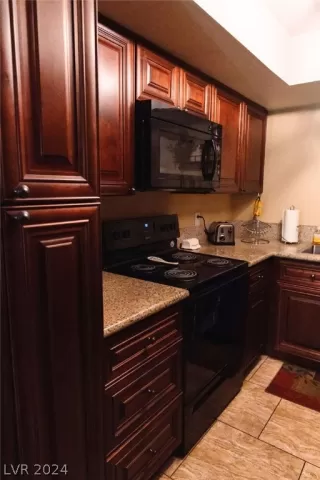 Photo #3: 2592029 Listing