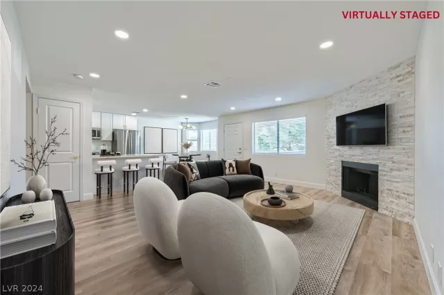 MLS: 2592065 Condo For Sale