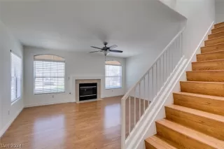 Photo #1: 2592107 Listing 