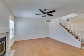 Photo #4: 2592107 Listing 