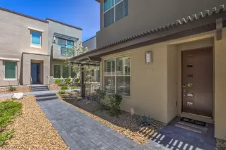 Photo #1: 2592120 Listing