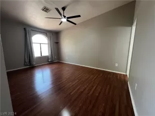 Photo #6: 2592147 Listing 