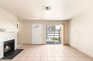 Photo #5: 2592157 Listing 