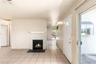 Photo #6: 2592157 Listing 