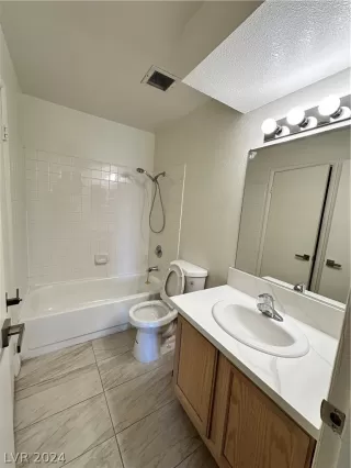 Photo #6: 2592164 Listing 