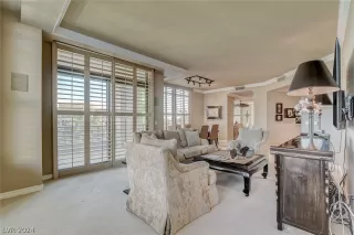 Photo #5: 2592179 Listing 