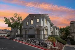 Photo #1: 2592195 Listing 